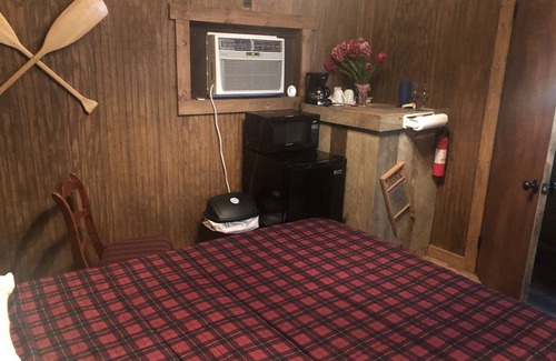 Flat Rock Cabina | Fred's Bungalow: Cabaña