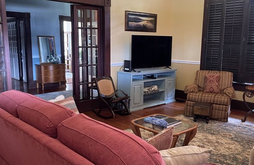 Nacogdoches Casa | Fredonia Street House