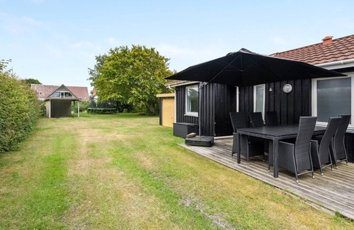 Hou Casa | "Fredrikke" - 50m from the sea by Interhome
