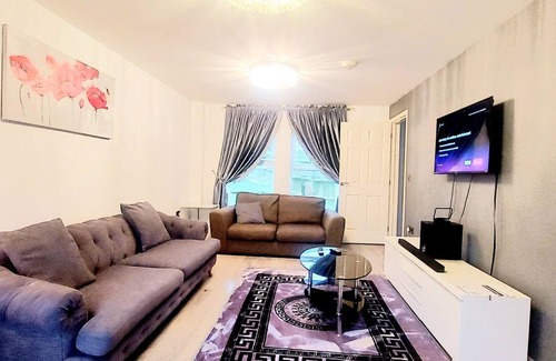 Sunderland Casa | ✔Free 2 Private Parking -Sunderland Luxury Villa
