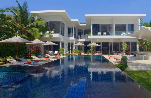 Wichit Villa | Paquete de lujo diario de $ 900 GRATIS - Villa frente al mar de 10 camas - Piscina privada, spa y gimnasio