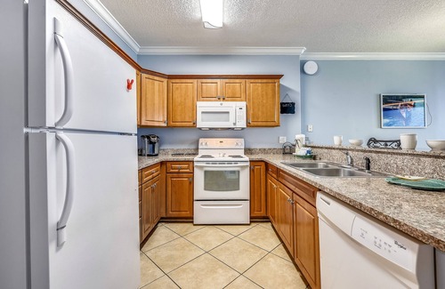 Bahama Beach Condominio | FREE Activities! Summer Deals!! Beach Access w/ Amazing 16th Floor Views!