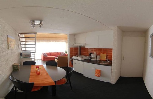 Bruinisse Casa | Casa de vacaciones ideal para familias para 4 personas con chimenea, W-LAN