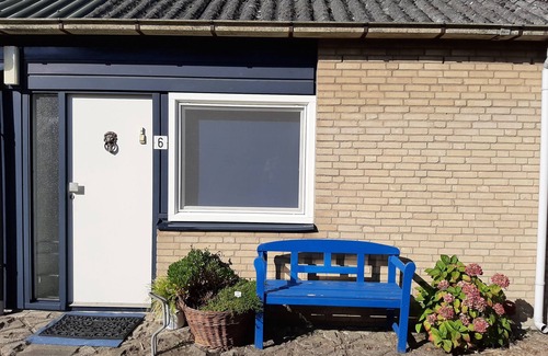 Bruinisse Casa | Casa de vacaciones ideal para familias para 4 personas con chimenea, W-LAN