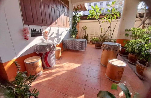 Khlong Tan Nuea Apartamento | FREE Breakfast 48h+WiFi! Central 30min to airport/Active calm!Long stays/Parking