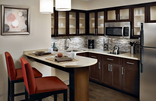 Plano Condominio | Desayuno gratis, Wi-Fi gratis, Piscina al aire libre | Audiencia Suite Accesible