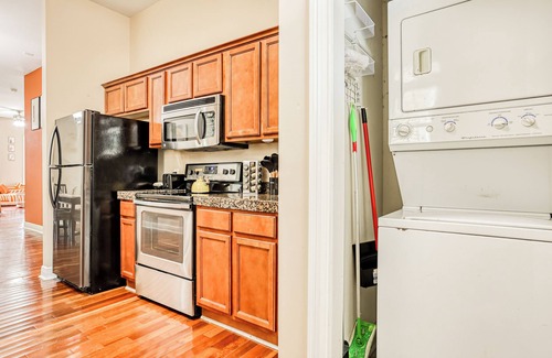 Thomas Square Apartamento | Free Early Check-In - Summer Vibes - Stylish Duplex by Forsyth Park - 14PPL