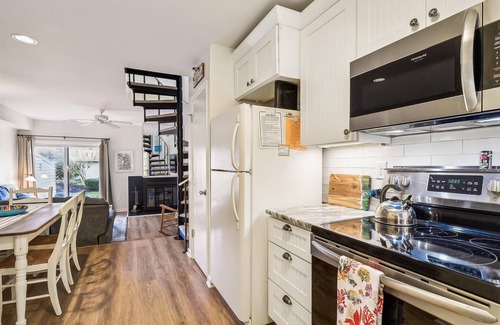 Bethany Beach Casa | ¡ACTIVIDADES GRATIS INCLUIDAS! 2 dormitorios, 1. 5 baños casa con aire acondicionado central, cocina completa, incluye microondas, lavavajillas, lavadora / secadora, Internet WiFi.