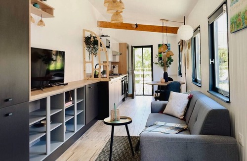 Saint-Omer Casa | Free kayaking, Waterfront house