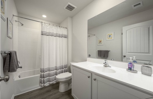 Millville Casa | Calm Water Getaway at the Beach