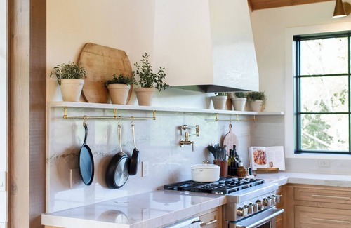 Franklin Casa | Walk-able, Pool table, Land, Privacy, New, Live music,Horseback riding,Events