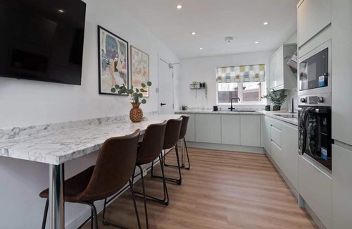Salford Casa | Free Parking The Quays- Sleeps 8 by Genesis Living