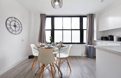 Lewisham Apartamento | Free Parking | 10 min to City of LDN | Premium 3BD