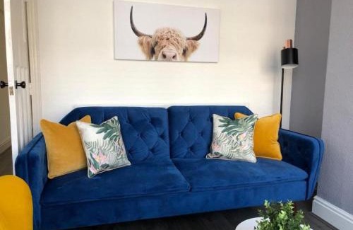 Coventry Casa | Free parking, free wifi, city centre, contractor and family friendly