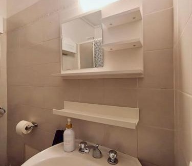 Como Apartamento | Free Parking! Lake Como, 5 min to Swiss