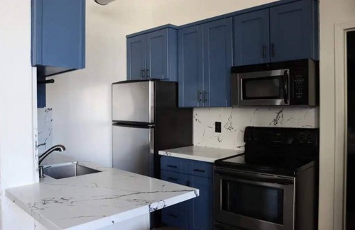 Bunker Hill Apartamento | On-Site Parking + Unique Movie Loft + Pool + Views