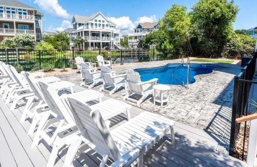 Buck Island Casa | FREE Pool Heat 3min to Beach