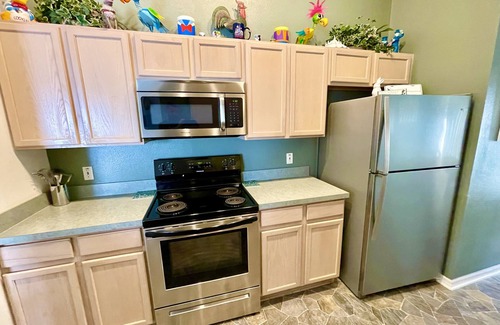 West Kissimmee Casa | Escapada privada de Disney! Calefacción de la piscina gratis para las estancias de otoño, invierno y principios de primavera.