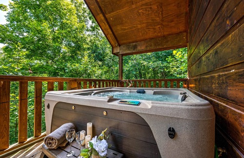 Caton Cabina | Free tickets Xplorie. Charming A-Frame Cabin w Hot Tub-Cozy 1BR, Perfect Getaway