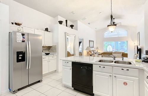 Seasons Casa | Free WIFI - Near Disney - Private Pool
