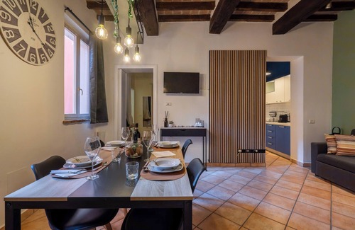 Parma City Centre Apartamento | FREEDOM INDUSTRIAL CENTRALLY LOCATED FOR FAMILIES AND WORKERS