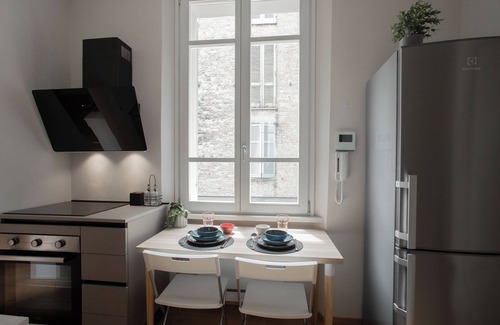 Parma City Centre Apartamento | Freedom suite central apartment in parma for families and workers