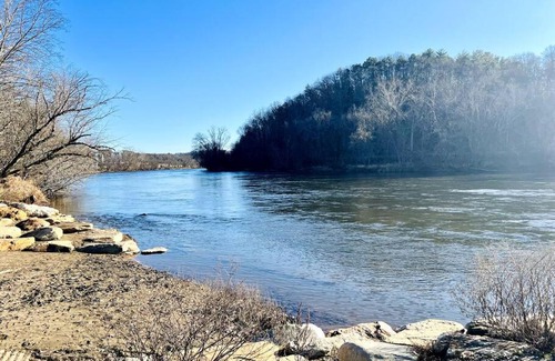 Woodfin Casa | French Broad Overlook