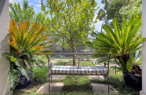 Green Point Cabaña | French Country Cottage on Table Mountain