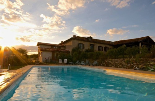 Aurignac Casa | Cortijo francés con piscina y vistas de los Pirineos