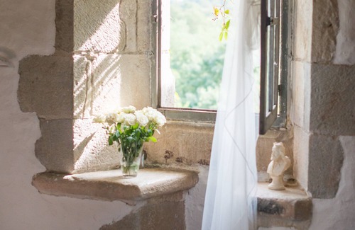 Brigueil-le-Chantre Casa | French Holiday Chateau con piscina de lujo situado en Rural Beauty & Tranquility
