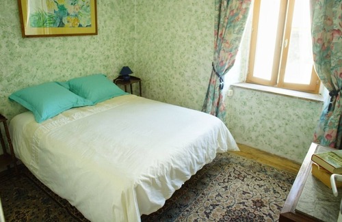 Montels Otro | French Pyrenees 4bed 2 family home, national park.