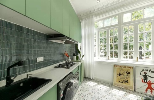 Downtown Shanghai Apartamento | French-style 1b1b apartment walk to XinTianDi, Fuxing Road