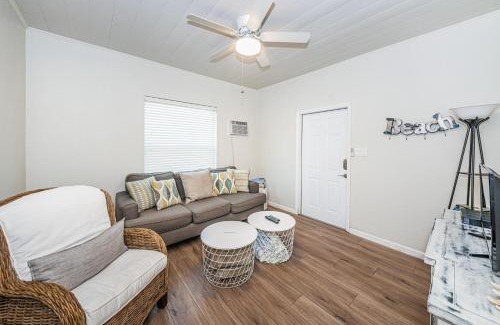 Clearwater Beach Casa | Frenchy's Cottage 482