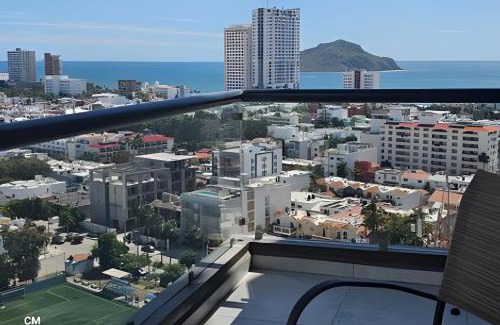 Zona Dorada Apartamento | Frente a la Marina vista al Mar