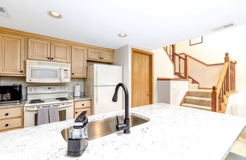 The Galena Territory Casa | Fresh! 2BR Golf Villa w/ King Beds, Dog-Friendly, Amenitty Access, Near Trails
