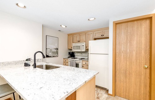 The Galena Territory Casa | Fresh! 2BR Golf Villa w/ King Beds, Dog-Friendly, Amenitty Access, Near Trails