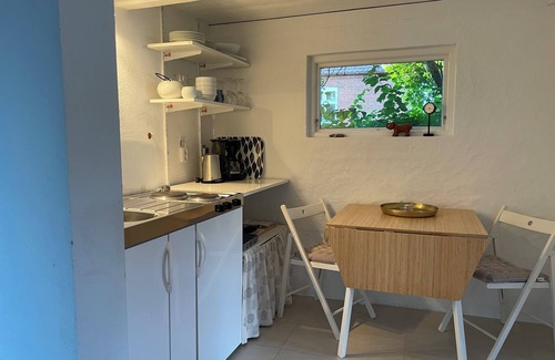 Tommarp Cabaña | Fresh and comfortable farmhouse in idyllic village environment in Österlen. Private sunny patio