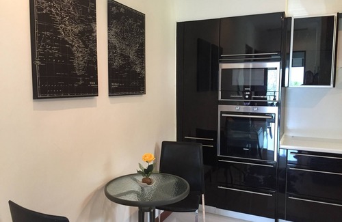 Cha-am Casa | Brisas frescas, Hillside Guest House en Springfield