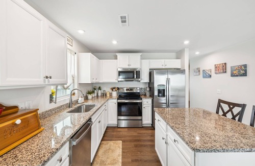 Nashville Casa | Fresh Remodeled Modern Single Family Home in N. Nashville