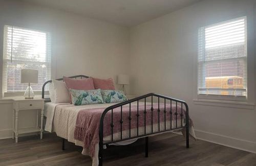 Westwood Casa | Freshly-remodeled, dog-friendly Westwood charmer!
