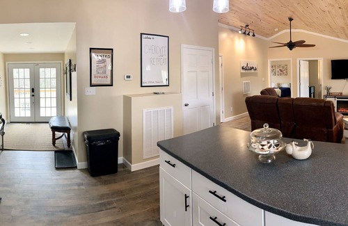 Bean Station Casa | Freshly remodeled Retreat close to hiking, boating, and shopping