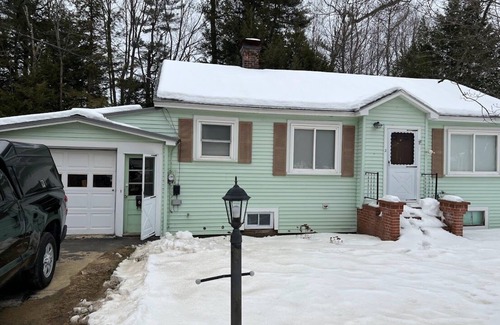 Plymouth Casa | Freshly Renovated House! Walking Distance to Downtown