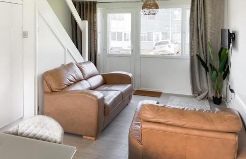 Pembroke Casa | Freshwater Chalet