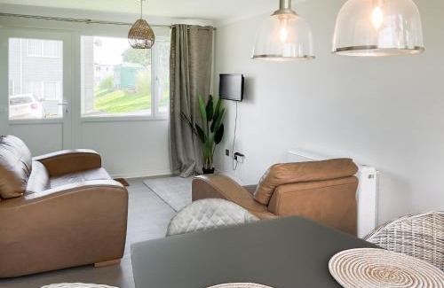 Pembroke Casa | Freshwater Chalet
