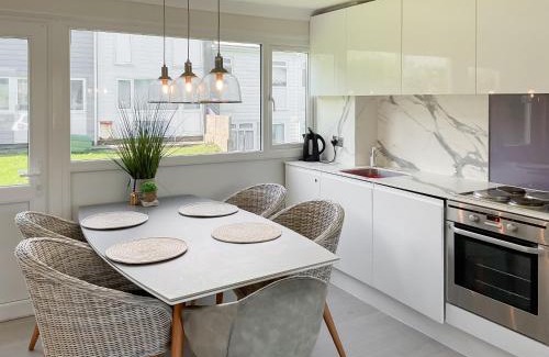 Pembroke Casa | Freshwater Chalet