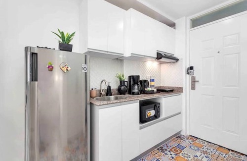 Mactan Export Processing Zone Apartamento | Fresia by J&J (Near Airport| Wi-Fi |Netflix)