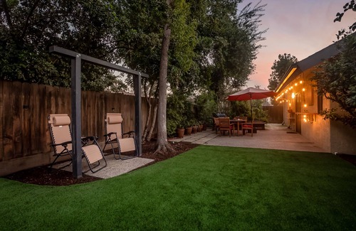 Fresno Casa | Fresno House|Pool|BBQ|Family-Friendly|Serene 3 Bed/2Bath