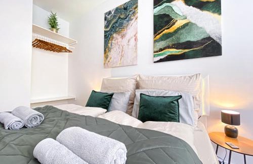Lindenau Apartamento | Freundliche Ferienwohnung mit Regendusche, Küche, Waschmaschine&Trockner, TV, WLAN