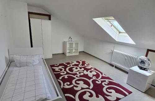 Misburg - Nord Casa | Freundliches Privatzimmer mit Gemeinschaftsküche und Gemeinschaftsbad