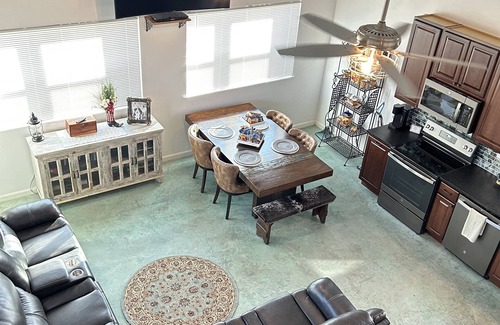 Sheridan Casa | Frick'n Ranch Welcomes Hunters